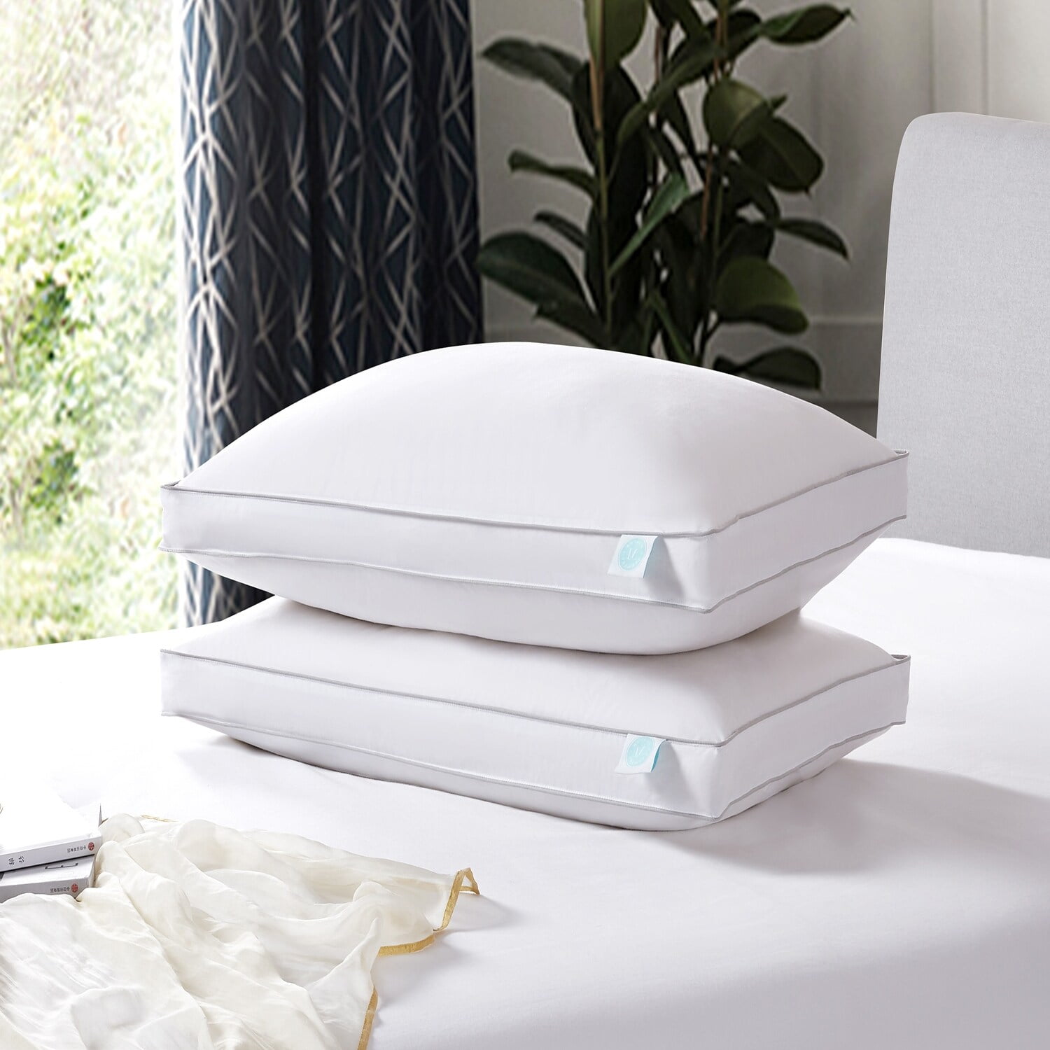 Martha Stewart  White Feather and Down Pillows (Set of 2)