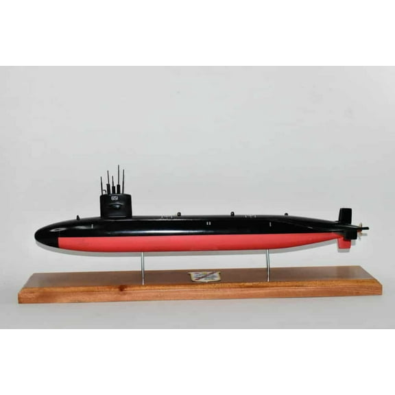 USS Queenfish SSN-651 Submarine Model, US Navy, Scale Model, Mahogany, Sturgeon Class
