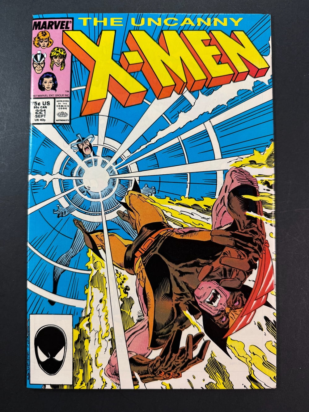 Cover of The Uncanny X-Men #221
