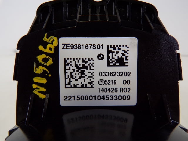 Pre-Owned 13-16 BMW 320i Console Mounted Radio Control Knob OEM LKQ - Verify Specific Vehicle Fitment In Description - (Good)