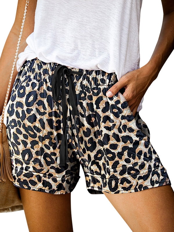 shorts with many pockets