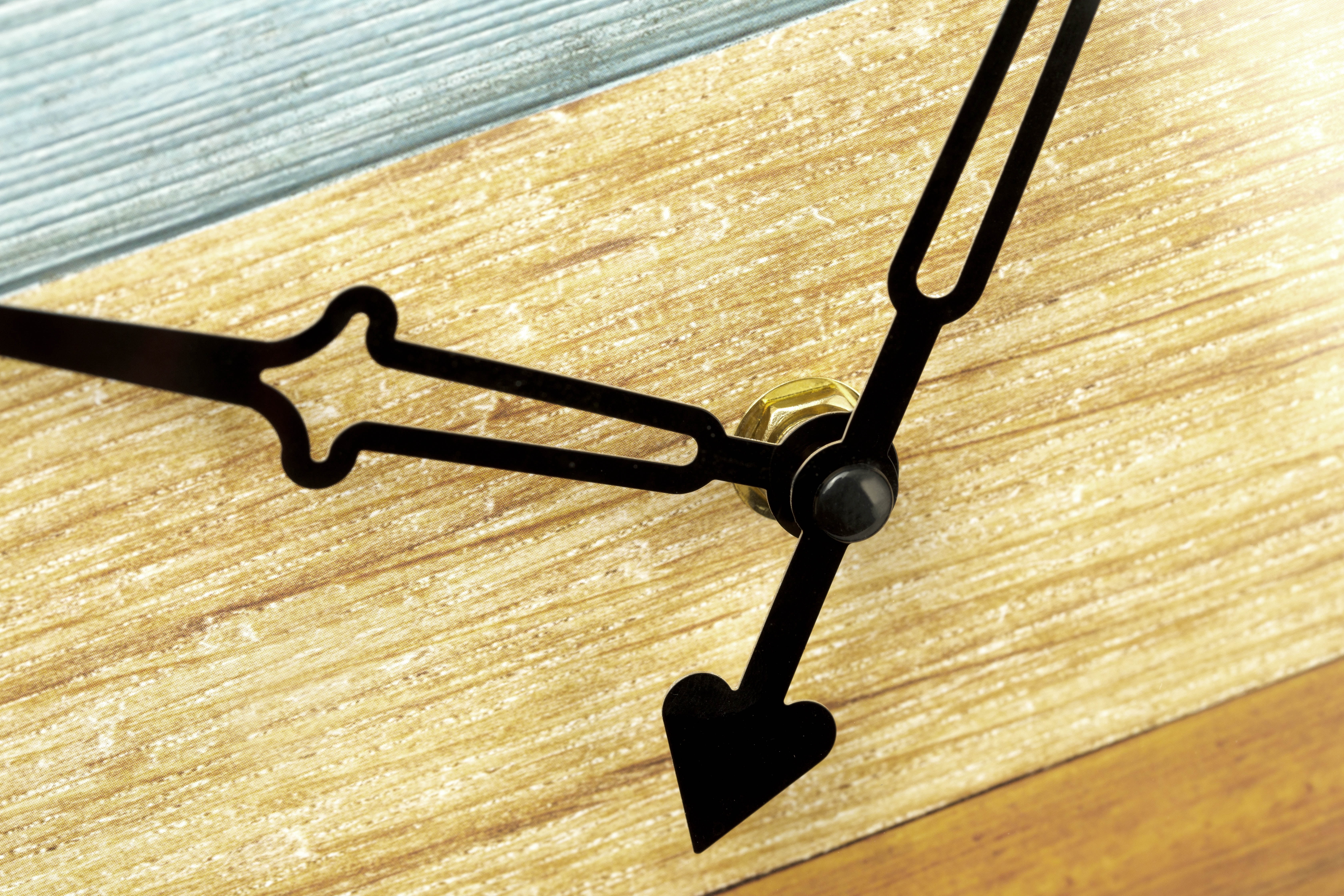 Pacific Bay Côte d'Azur 18" Wall Clock
