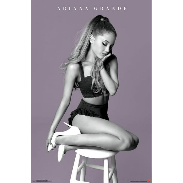 Ariana Grande - My Everything Wall Poster, 22.375\