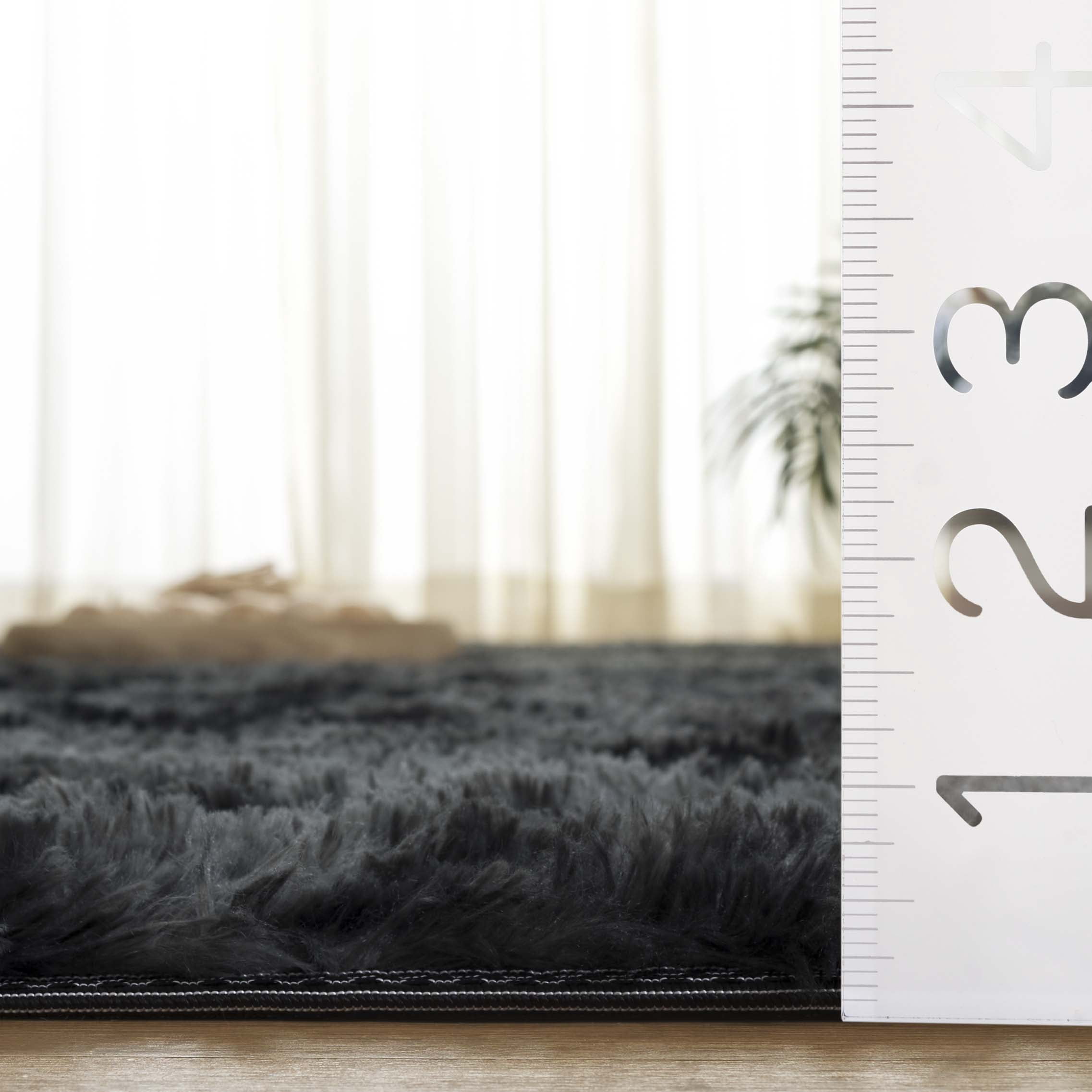 SAFAVIEH Rainbow Jaki Abstract Shag Area Rug, Dark Gray, 5' x 7'