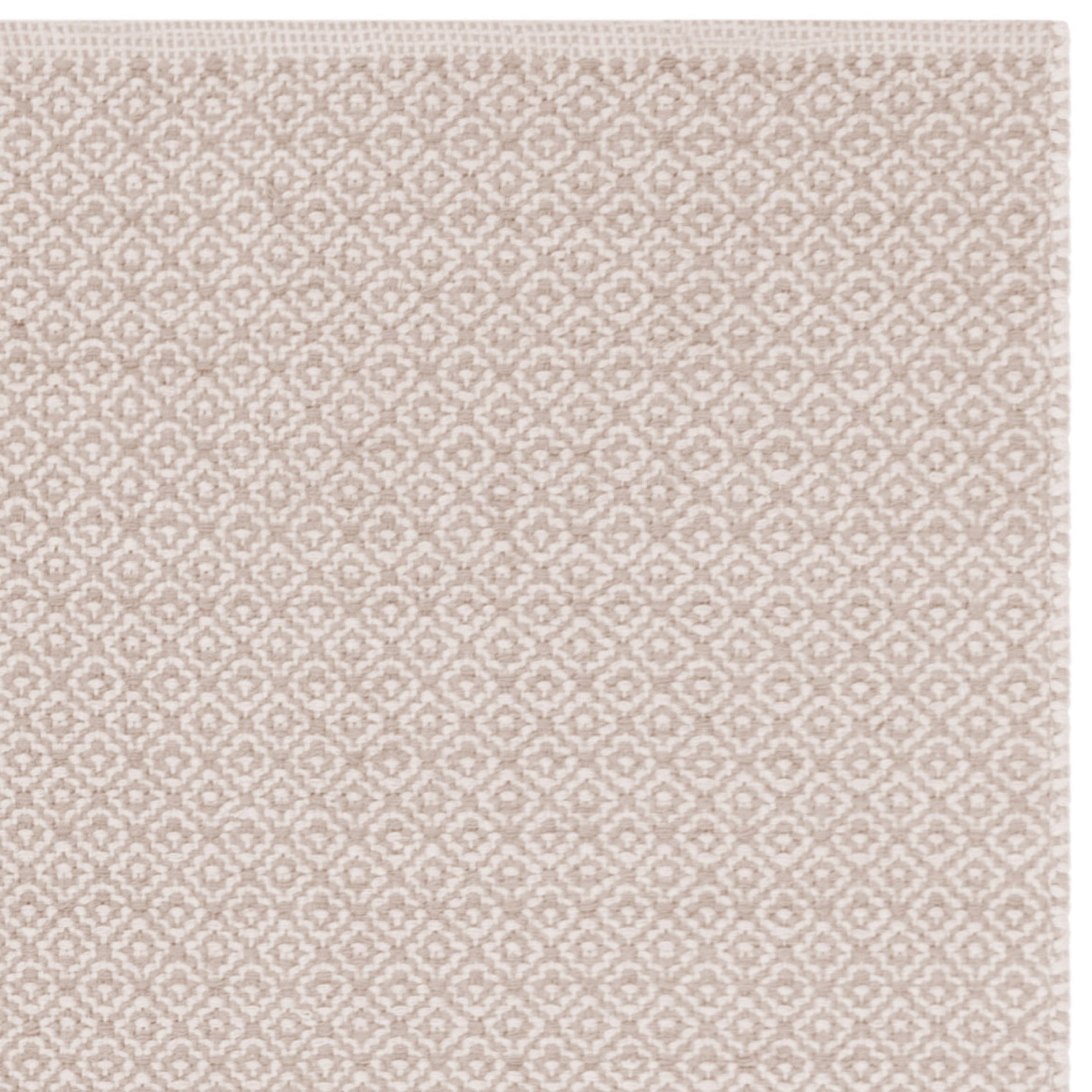 SAFAVIEH Montauk Audra Geometric Cotton Area Rug, Ivory/Beige, 6' x 6' Square