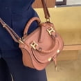 thumbnail image 4 of Bolso de mano clásico de alta calidad, pequeño, de 21 cm, de piel auténtica, tipo bandolera, de color liso, para mujer, 4 of 5