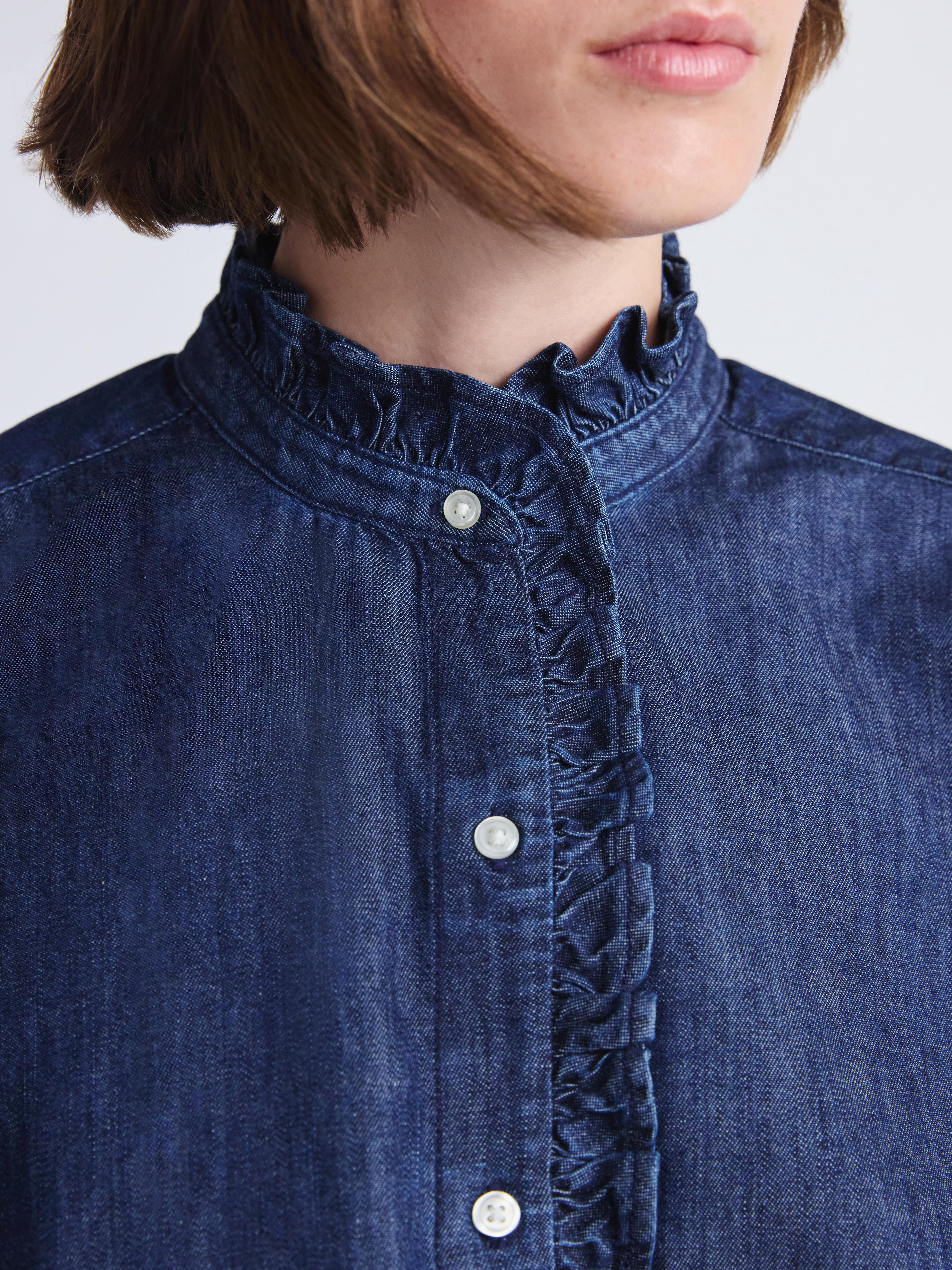 Free Assembly Women's and Women's Plus Ruffle Trim Neck Top with Short Sleeves, Sizes XS-4X