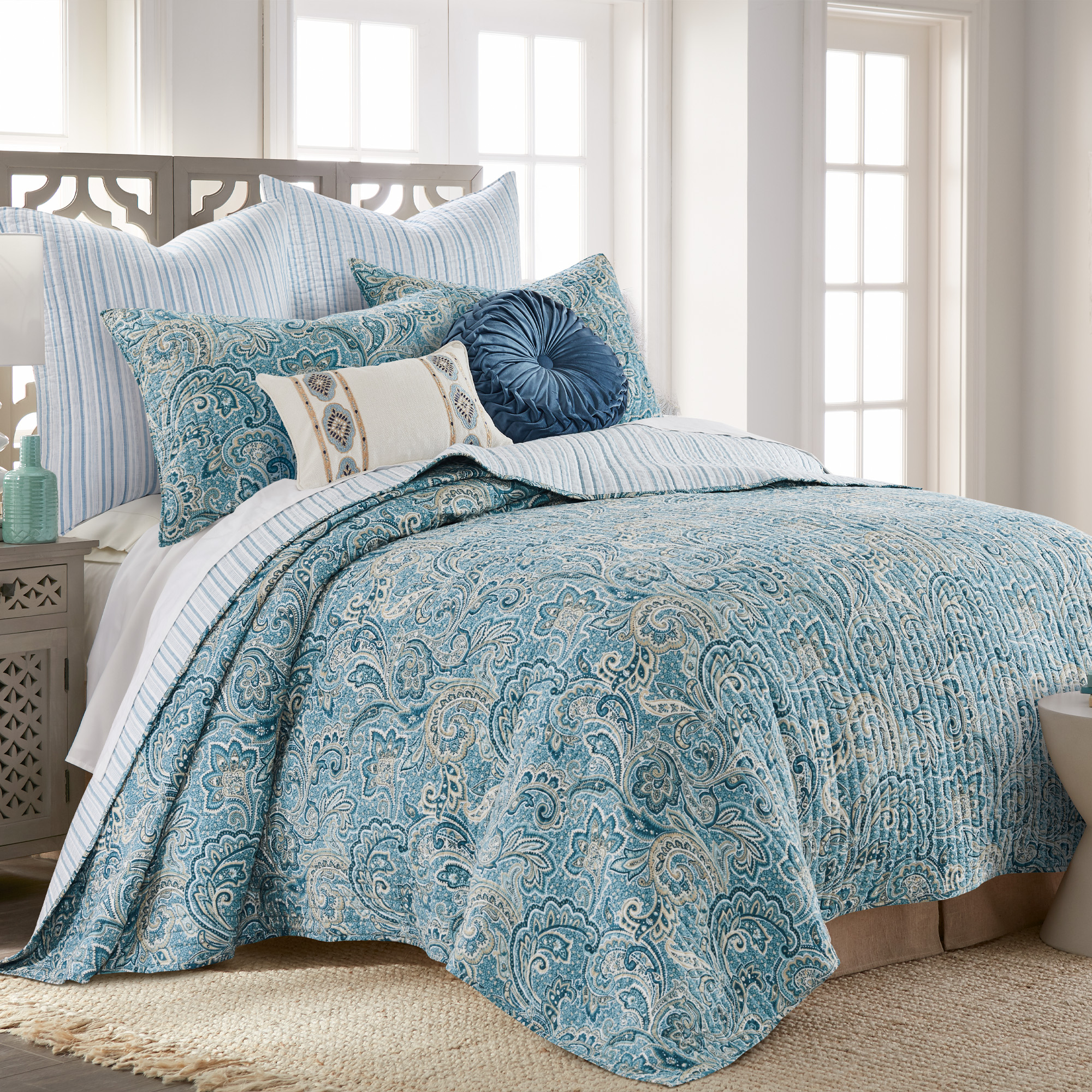 Levtex Home - Kimpton Navy Quilt Set - King Quilt and Two King Shams ...