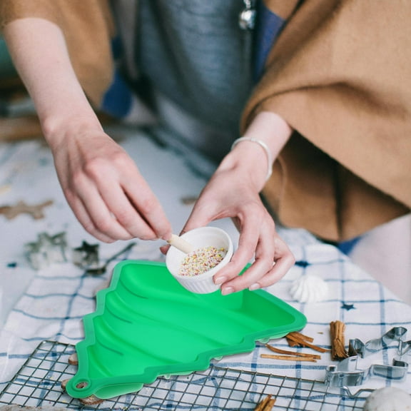 HONMEET Silicone Christmas Tree Cake Mold, Non-Stick Flexible Baking Pan for Holiday Desserts, Reusable and Easy to Clean