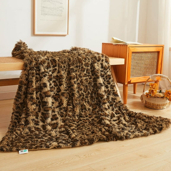 XeGe Luxury Faux Fur Leopard Print Throw, Soft 50x60 Cheetah Print Fluffy Blanket, Shaggy Plush Decorative Couch Throw, Cute Furry Fuzzy Animal Print Blanket for Sofa Bed, Leopard Brown