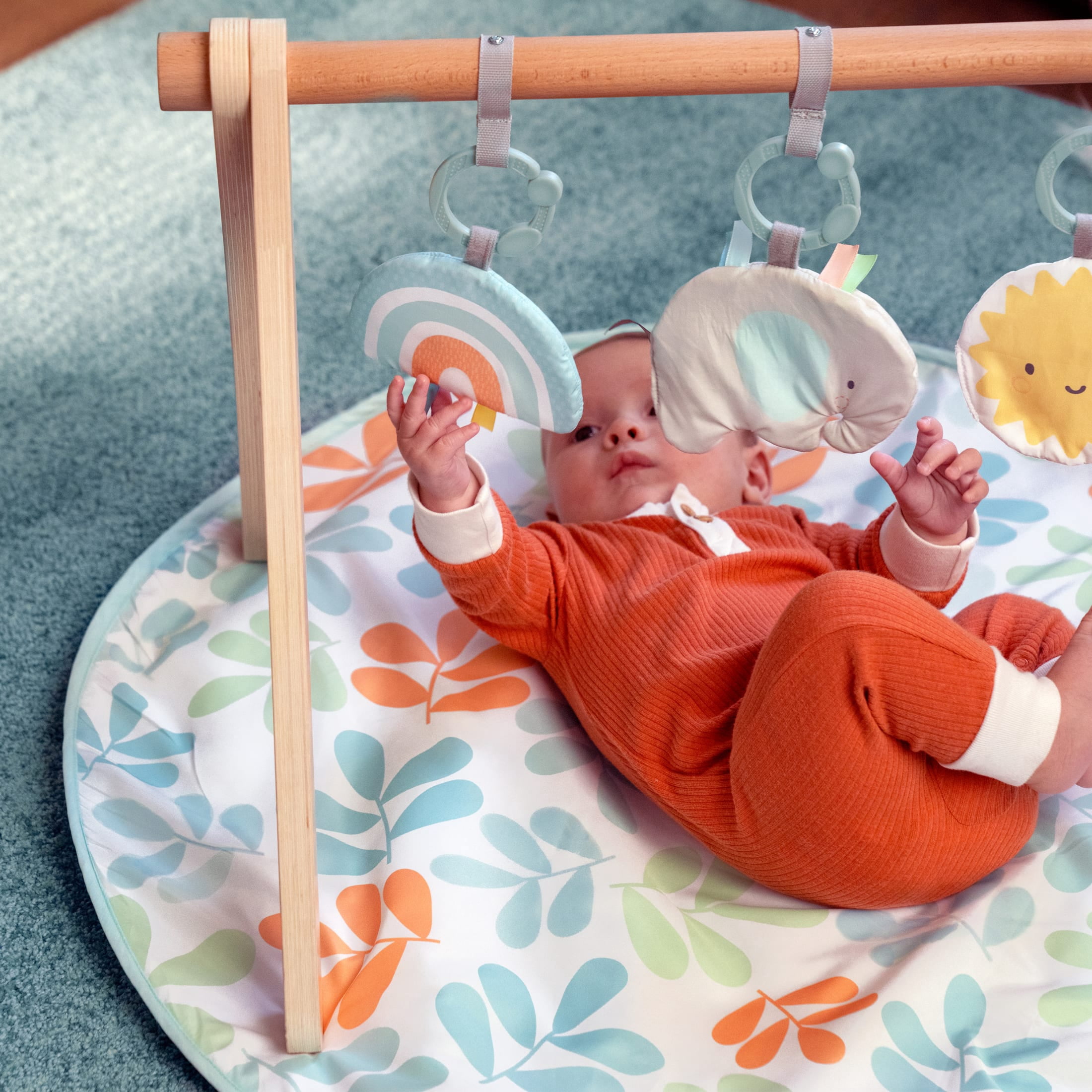 ity by Ingenuity Sun Valley Wooden Toy Arch & Play Mat, For Ages 0-36 Months