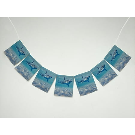 GCKG Underwater World Great White Shark in the Ocean Banner Bunting Garland Flag Sign for Home Family Party Decoration