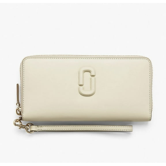 MARC JACOBS THE COVEREDJ MARC CONTINENTAL WALLET IN COULD WHITE