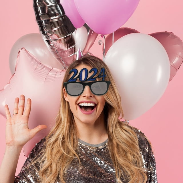 Minkissy 1Pcs Lunettes de Fin d'Année Forme Carrée Bleue Matériau Ac Pc pour Fête et Réunion de Famille du Nouvel An 2024