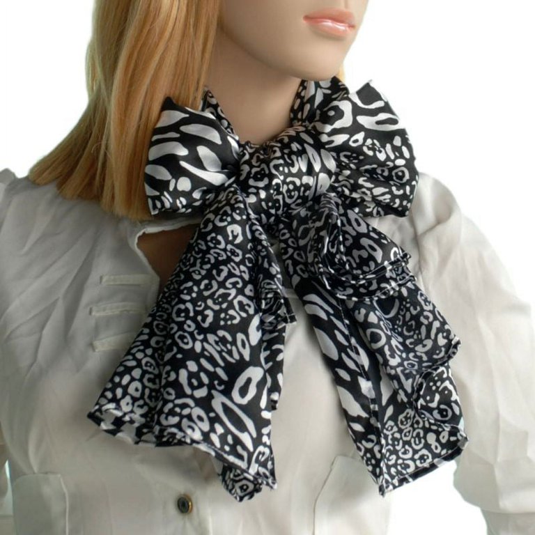 Blancho Black & White Distinctive Leopard Animal Print  display picture 1