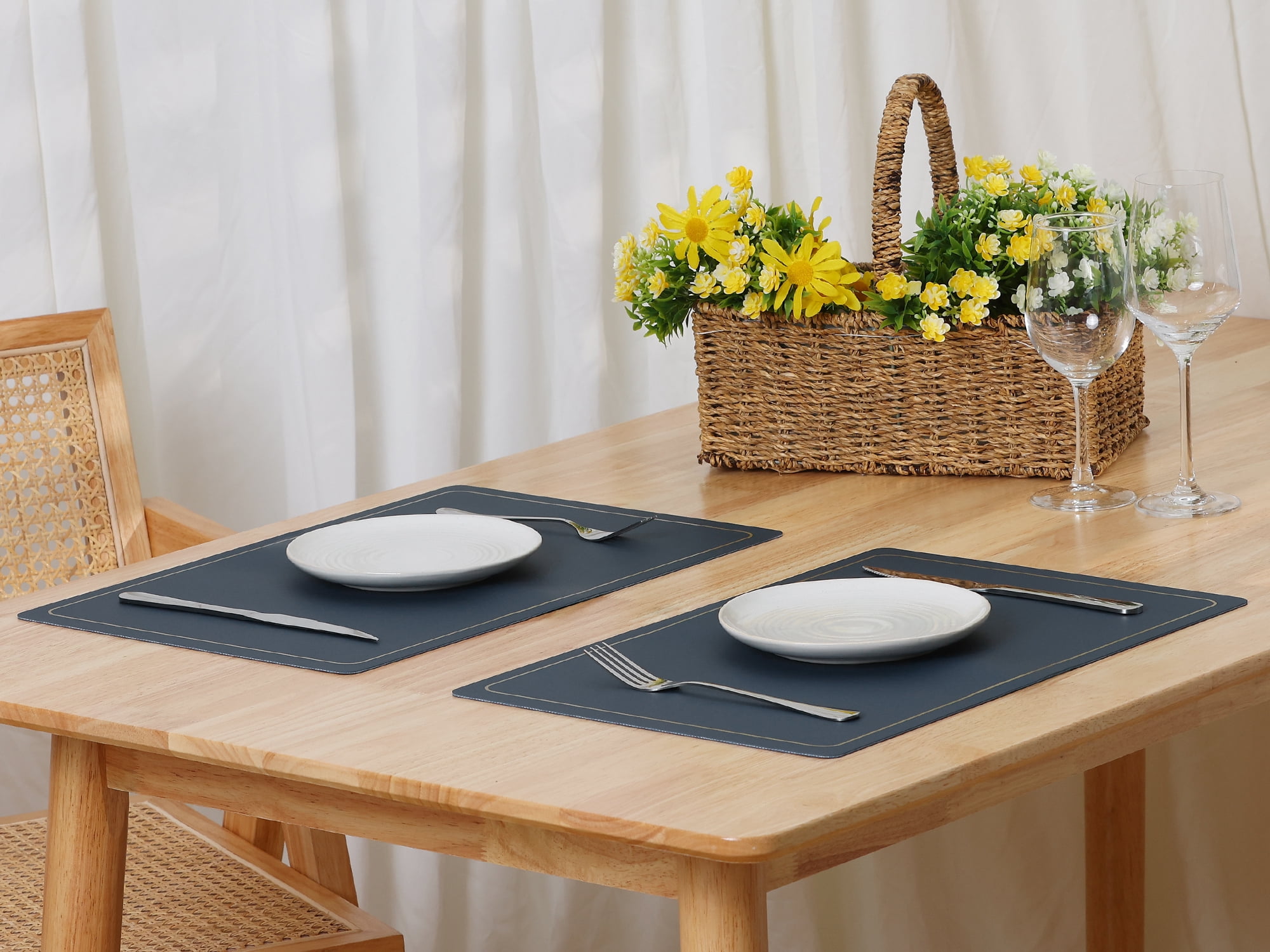 Unique Bargains Set of 6 Heat Resistant Faux Leather Placemats for Kitchen Dining Room Dark Blue