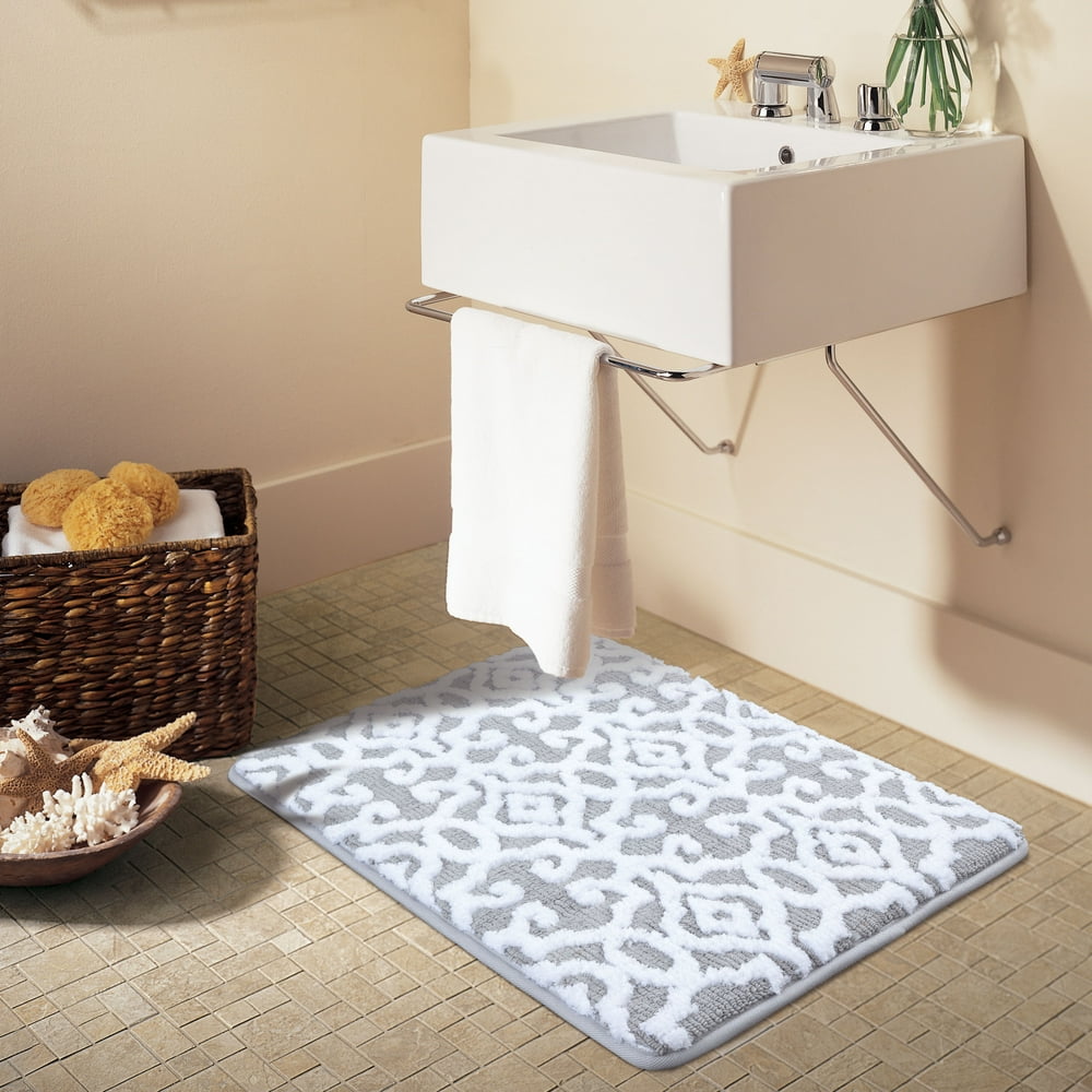 Better Homes & Gardens 17" x 23.5" Soft Silver & White Jacquard Memory