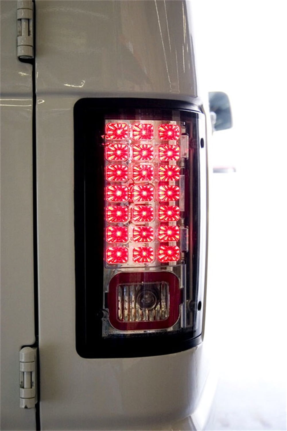 IPCW 95-12 Ford Econoline 00-05 Excursion Tail Lamps LED Red LEDT