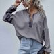thumbnail image 2 of Blusa de Manga Larga para Mujer Suelta Casual Elegante Camisa de Color Puro Tops con Bolsillo para el Trabajo Diario Gris Oscuro XL, 2 of 4