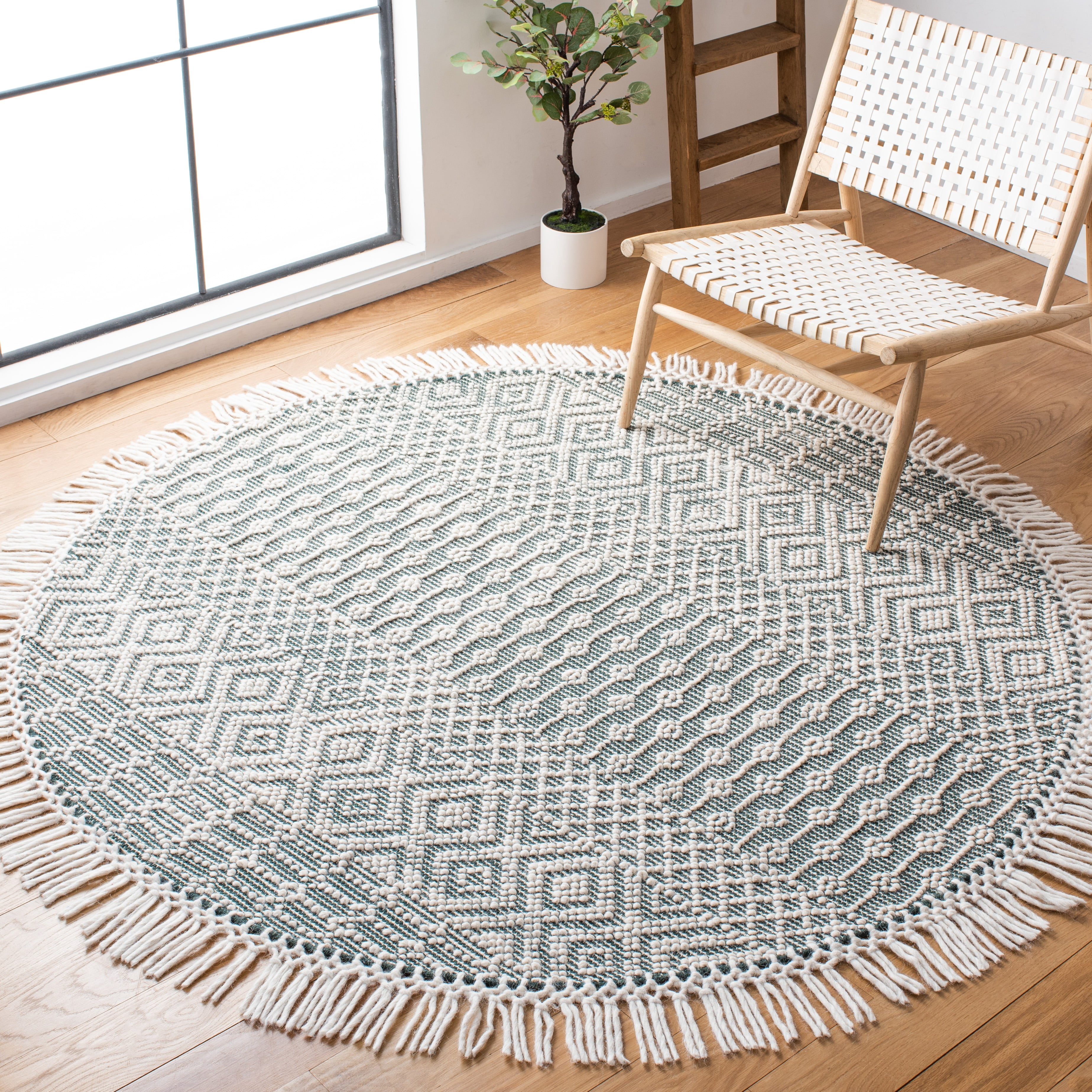 Safavieh Natura Cordelia Southwestern Wool Area Rug, Green, 4' x 4' Round