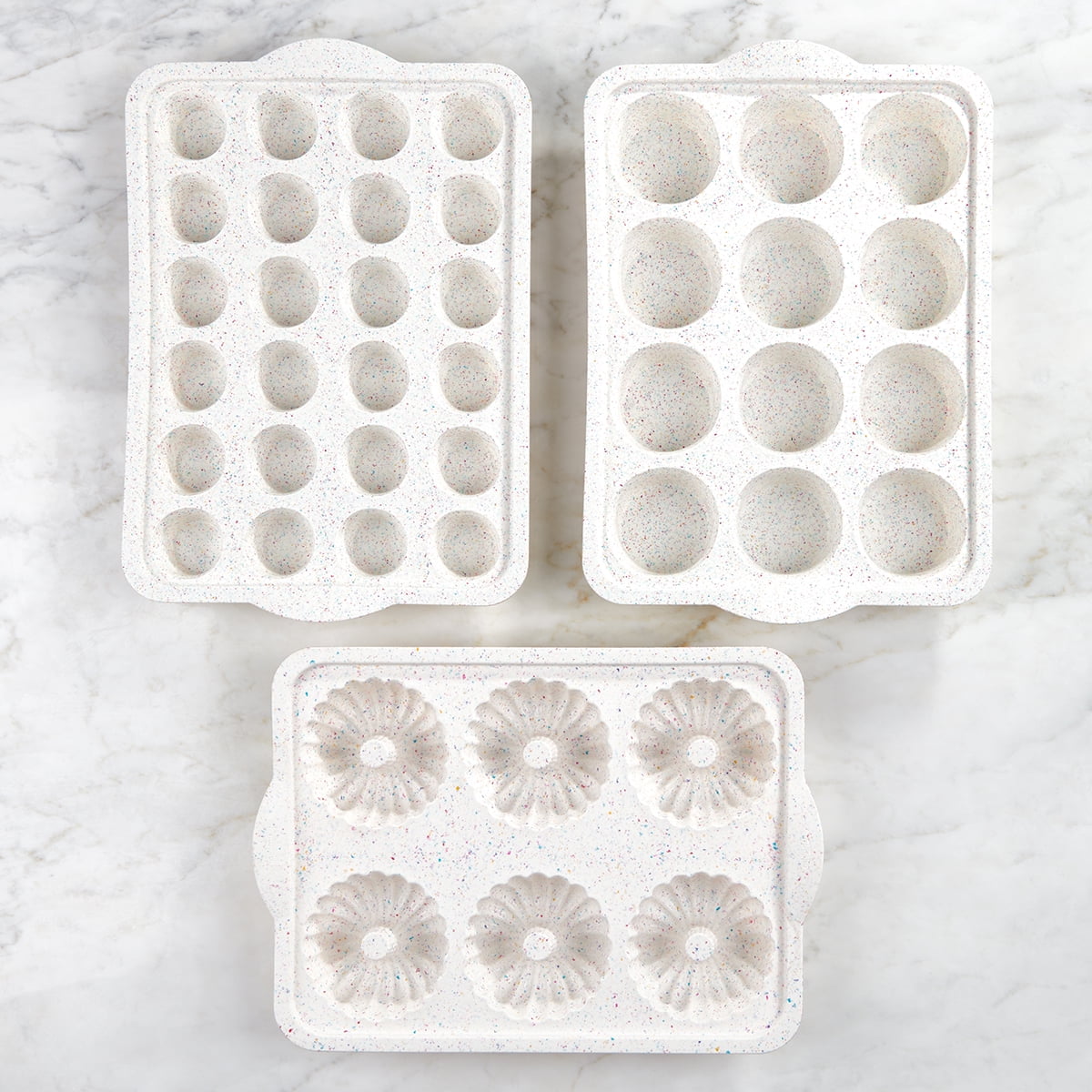 Silicone Bakeware: White Confetti 6-Cup Muffin Pan – The Cook's Nook