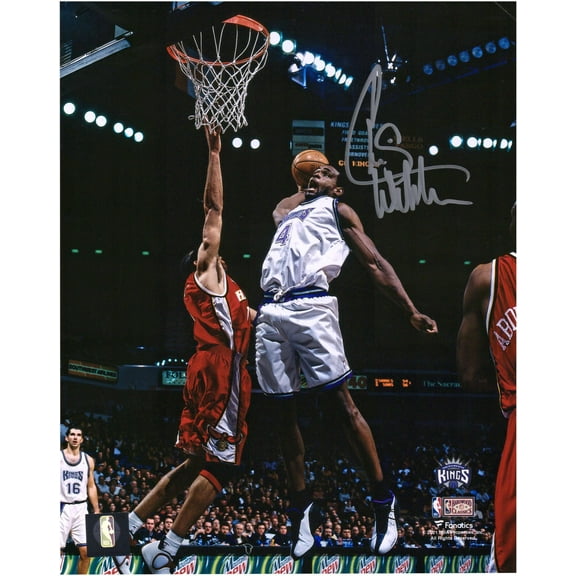 Chris Webber Sacramento Kings Autographed 8" x 10" Dunk vs. Hawks Photograph - Fanatics Authentic Certified
