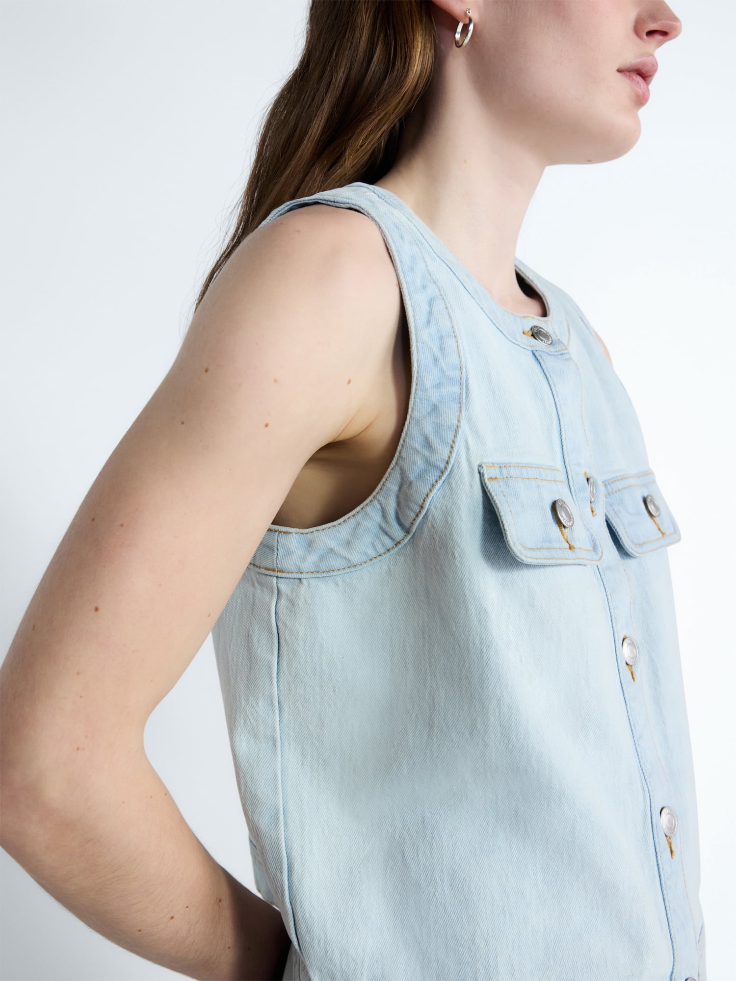 Free Assembly Women's and Women's Plus Button Front Sleeveless Denim Top, Sizes XS-4X