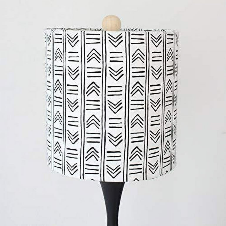 Covering a Self-Adhesive Lamp Shade - Makely