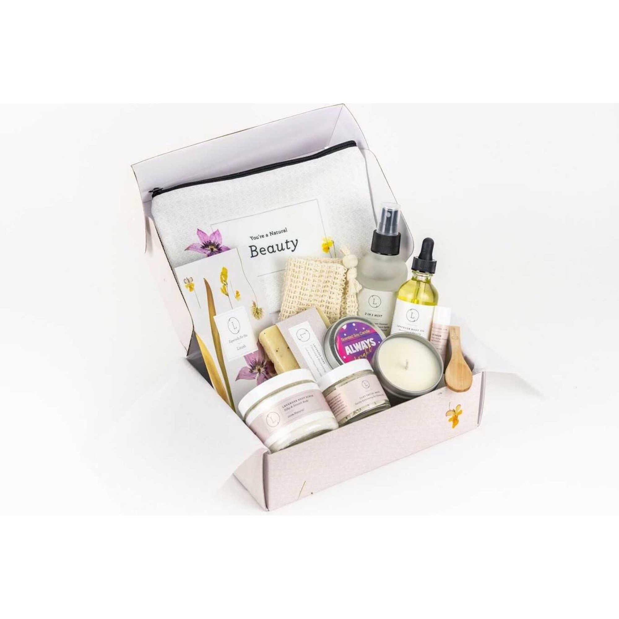 Lavender Spa Gift Box for Women – Natural Bath & Body Gift Set with Body Scrub, Body Oil, Soap, Clay Mask, Soy Candle & Shower Mist