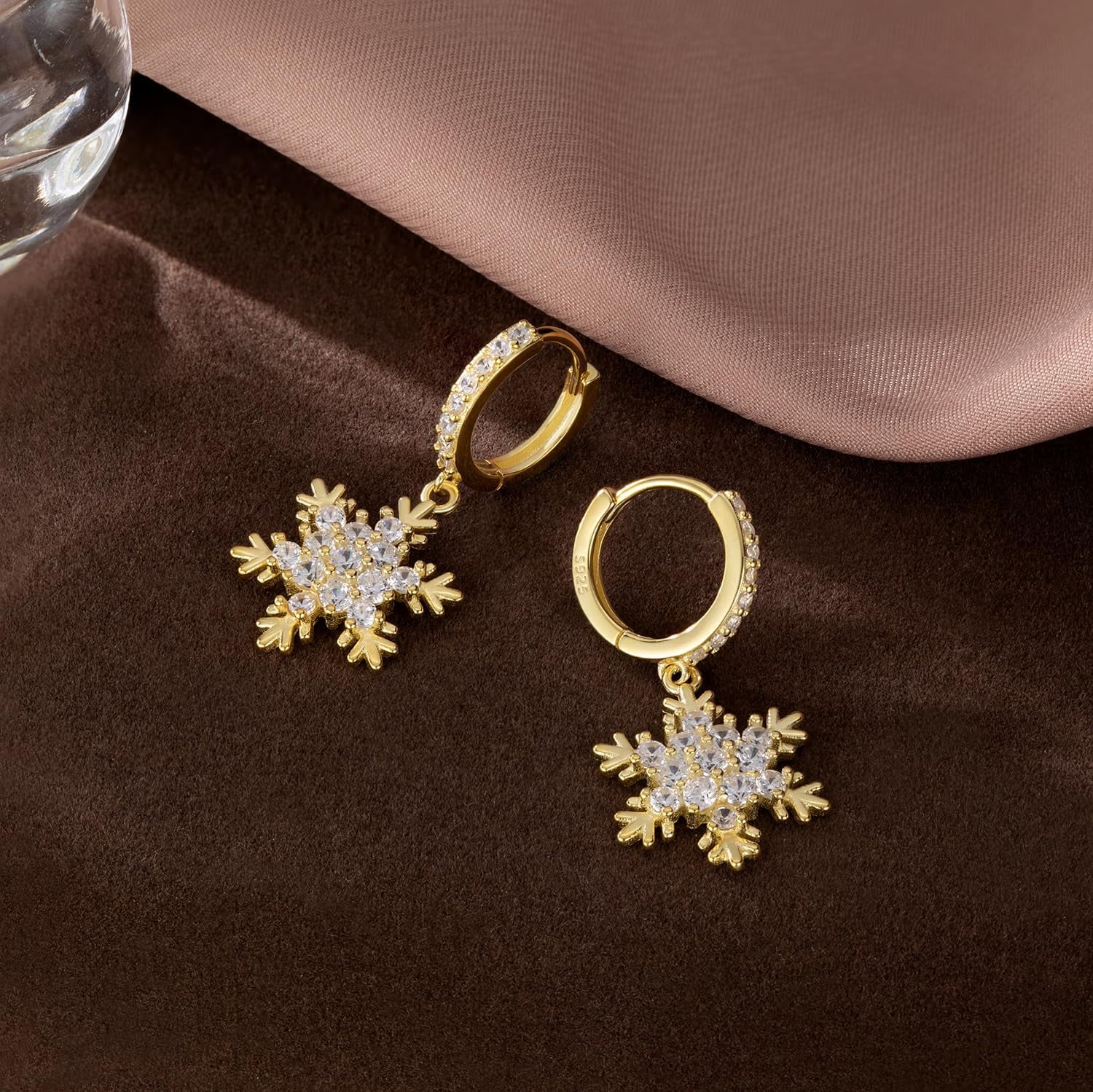 Solid 925 Sterling Silver Sparkling CZ Snowflake Hoop Earrings for Women Teens Snowflake Hoop Earrings Huggie Earrings Drop Christmas Gifts