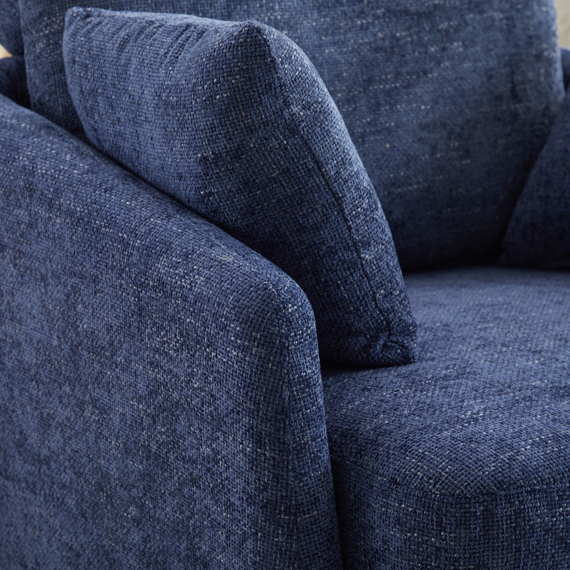 PORKISS Swivel Accent Chair, Modern Barrel Chair with 2 Thorw Pillows, Oversized Comfy Round Armchair Reading Chair, Comfy Chair for Bedroom Living Room, Navy
