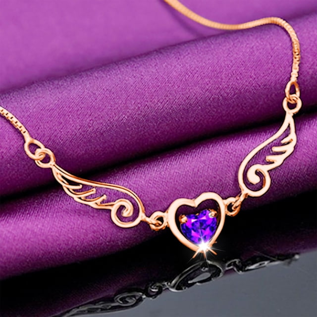 Collar de circonita con alas de ángel, moderno y femenino.