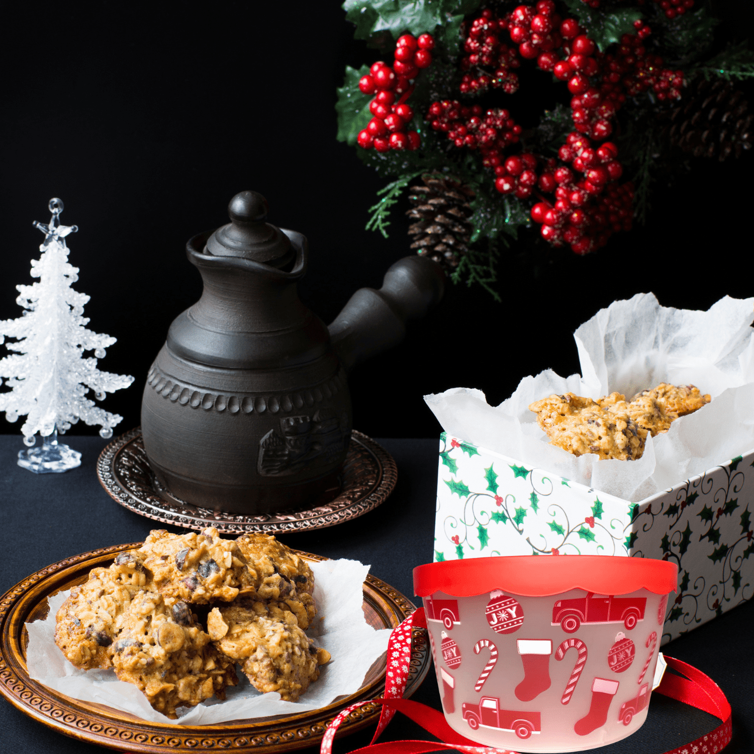 Yaomiao 6 Pcs Christmas Cookie Storage Buckets with Lids Decorative  Christmas Themed Plastic Bucket Stackable Snack Container Cookie Jars  Winter Candy