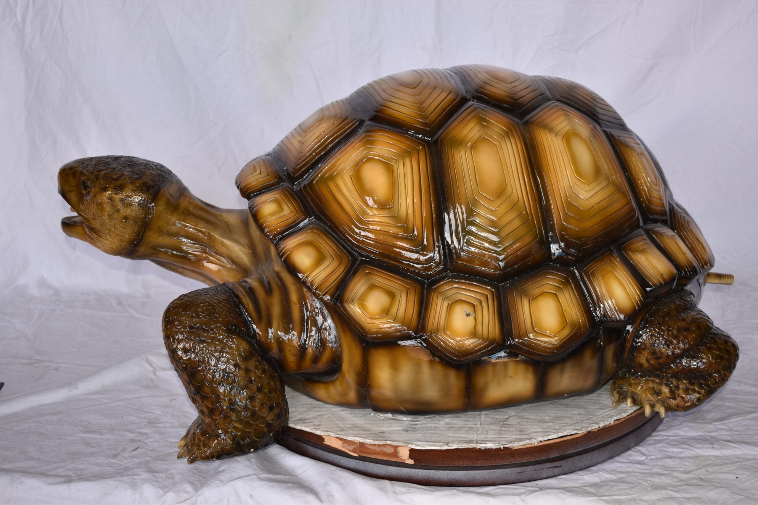 Nifao Giant Tortoise Turtle Outdoor Fountain Statue, Bronze Garden Water Feature Sculpture with Light Brown Finish for Patio & Yard – Garden Outdoor Decor Sculpture, 24"L x 38"W x 16"H