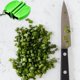 thumbnail image 4 of (Verde) Afilador de cuchillos de cocina compacto, práctica herramienta de doble cara para afilar cuchillos en casa, camping, viajes o barbacoa al aire libre, 4 of 5