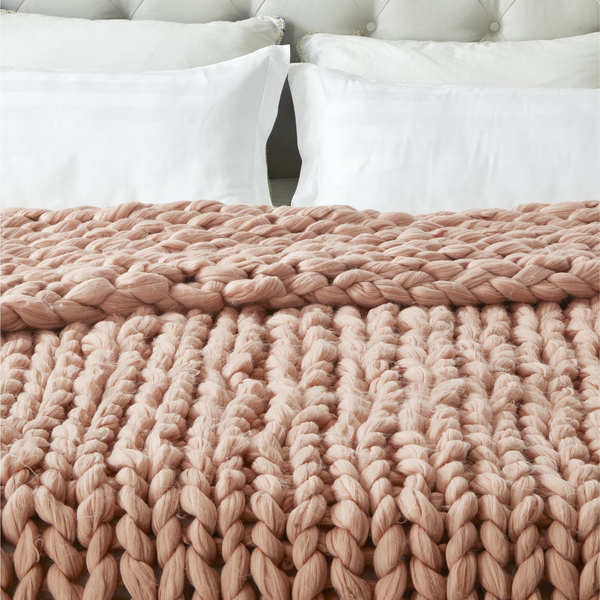 Chunky Knit Blanket in Pink – Comfy Sunday
