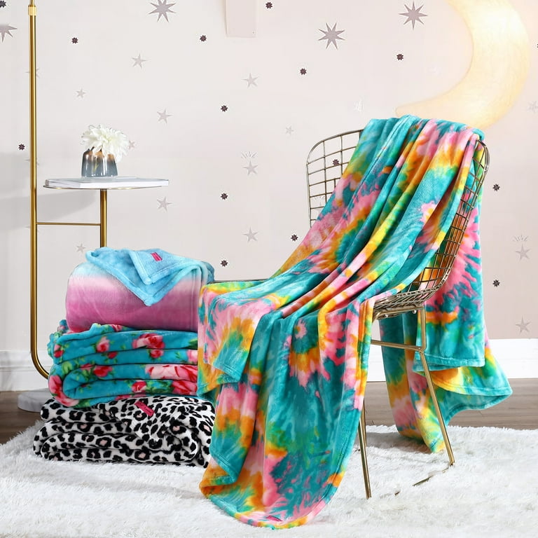 Betsey Johnson King Ombre Ultra factory Plush Blanket