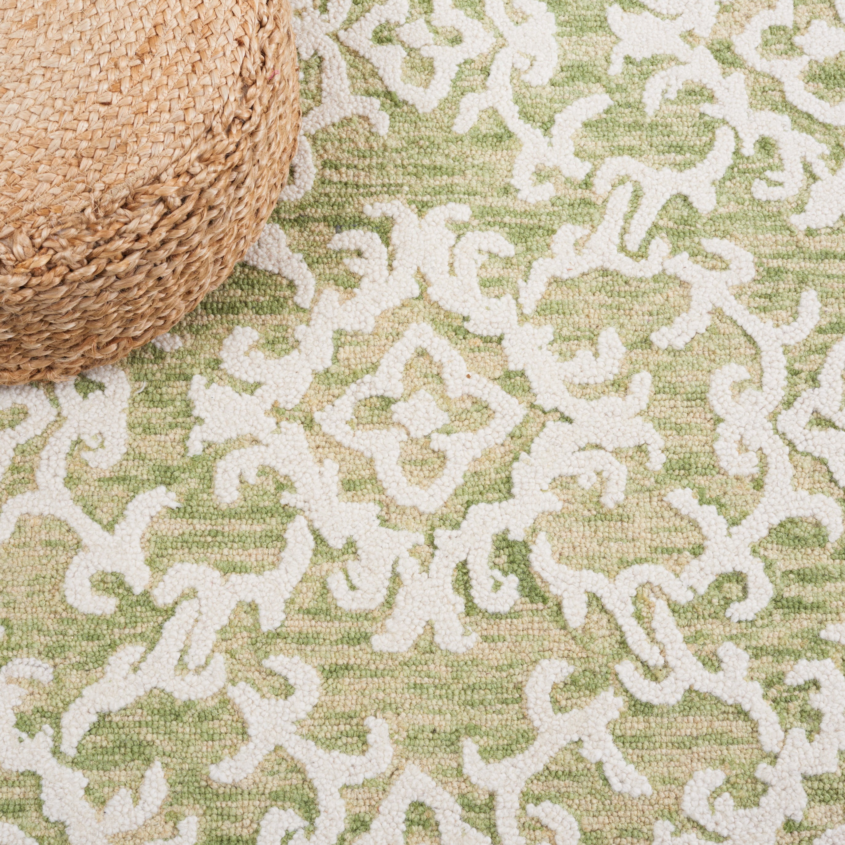 SAFAVIEH Blossom Cletus Damask Runner Rug, Light Green/Ivory, 2'3" x 8'