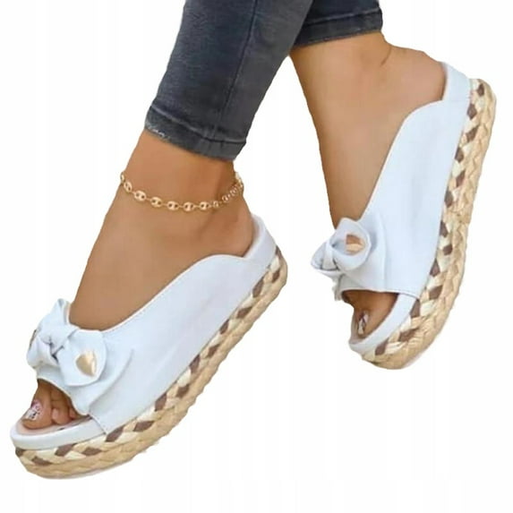 Stylish Women's Large Slippers for Effortless Warm-Weather Chic Elegant Summer Comfort