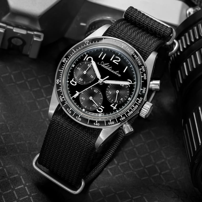 腕時計 Zelos ZX Chronograph | Hands-on Review – WatchReport.com