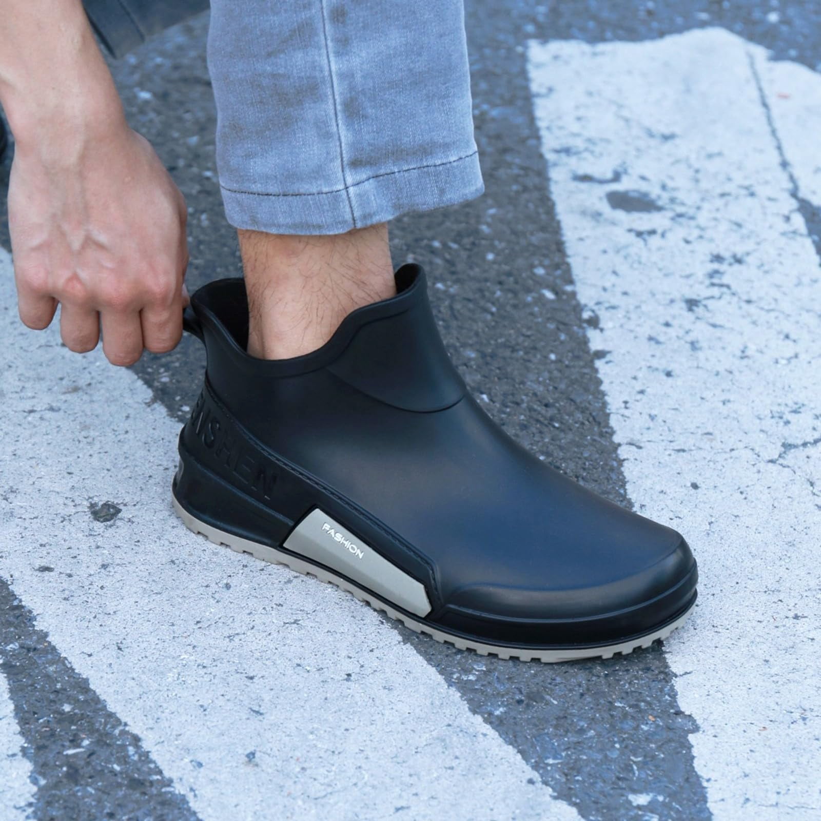 IEMIEMIEM Womens Rain Boots 2026 Fashion Couple Walking Water Shoes Ankle Rubber Water Resistant Boots Non Slip Soles Mid Calf Booties Outdoor Casual Slip On Shoes for Fishing Camping Black 10 Wide
