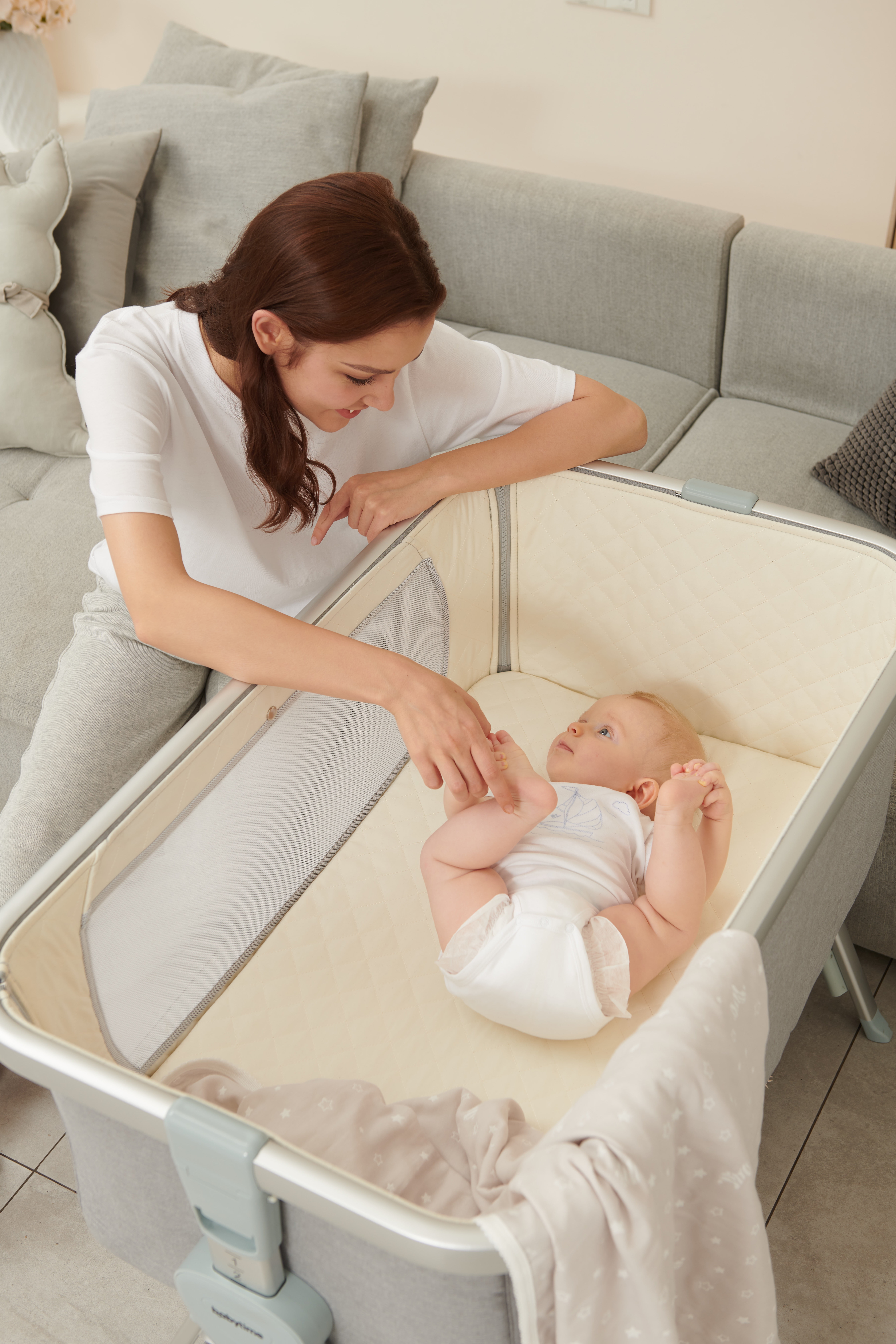 Baby Bassinet,SteAnny Bedside Sleeper for Baby,Rocking Cribs,Newborn Infant Sleeping Co-Sleeper for 0-6M Unisex