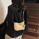 thumbnail image 4 of Versión coreana del bolso de diseño de nicho para mujer 2025, nuevo estilo moderno, bolso de mensajero de hombro simple para madre e hijo., 4 of 5