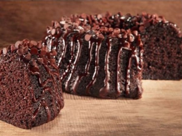 Cafe Valley Bakery Triple Chocolate Fudge Ring Cake, Unsliced, 26 oz (Shelf Stable/Regular)