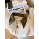 thumbnail image 3 of Suéter tipo cárdigan de punto suave y pegajoso de estilo perezoso para mujer 2024 Nuevo otoño e invierno de alta gama Big Red Top, 3 of 5