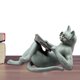 thumbnail image 5 of Estatua y escultura de gato literario de resina Gato tumbado con anteojos bonitos para decoración del hogar, 5 of 5
