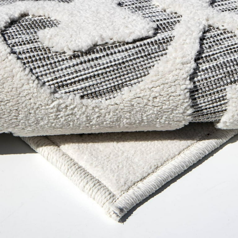 3' X 5' Blue and Gray Damask Indoor Outdoor Area Rug 3' X 5' Blue and Gray Damask Indoor Outdoor Area Rug