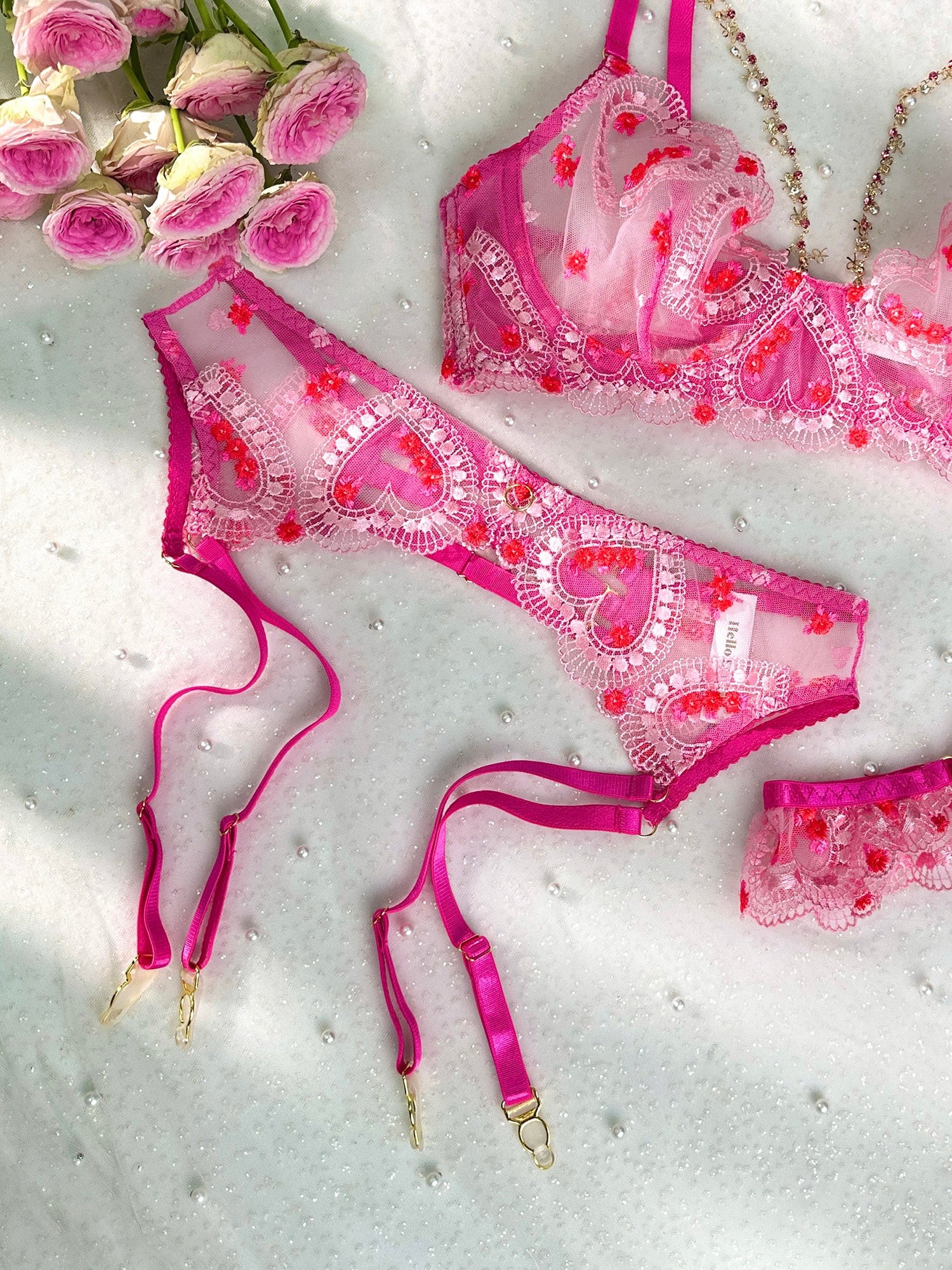 Gabrielle Love Chain Lingerie Set (PINK, S)
