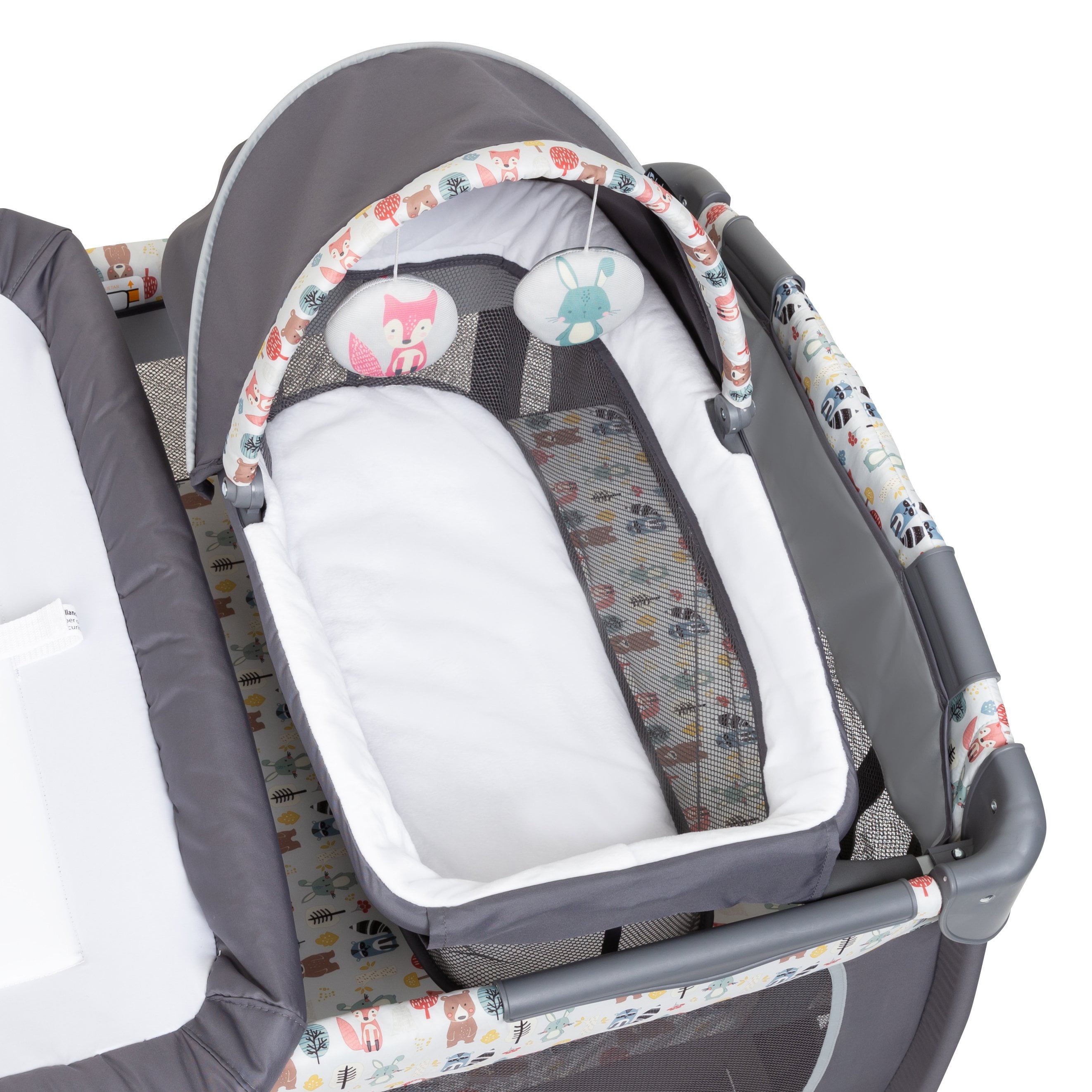 Baby Trend Lil Snooze Deluxe II Nursery Center Playard Baby Trend Lil Snooze Deluxe II Nursery Center Playard