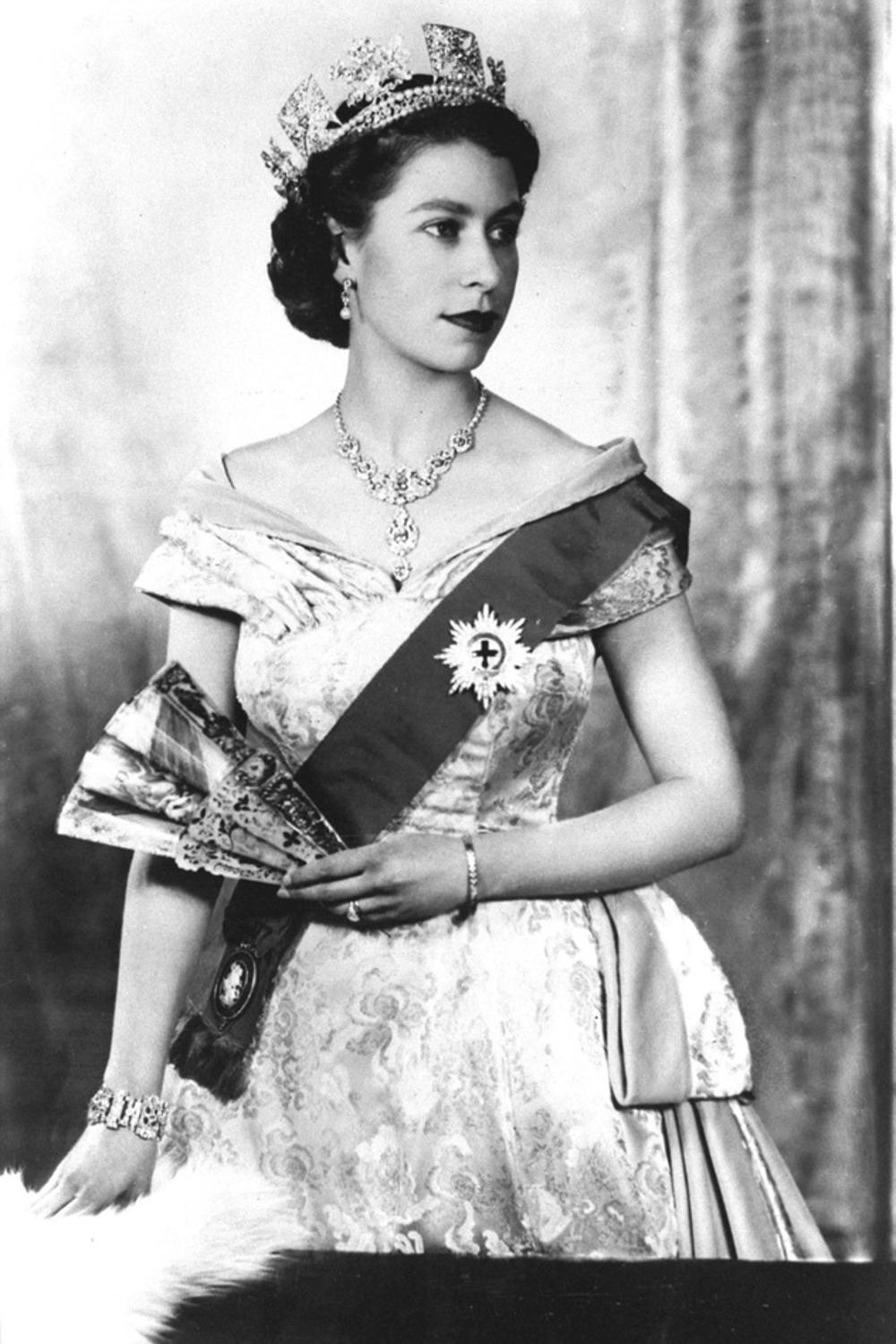 Art.com Queen Elizabeth Ii Of England (daughter Of Georgevi) Here In 